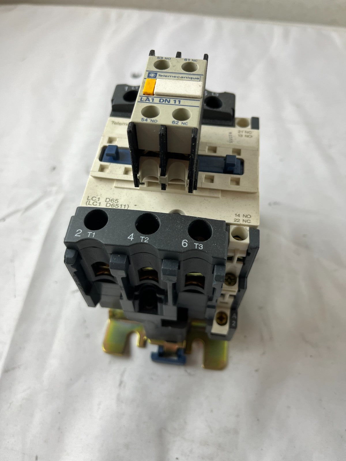 Telemecanique LC1 D65 Contactor 80A 1000V 3P w/ LA1 DN11 Aux Block Used Spare