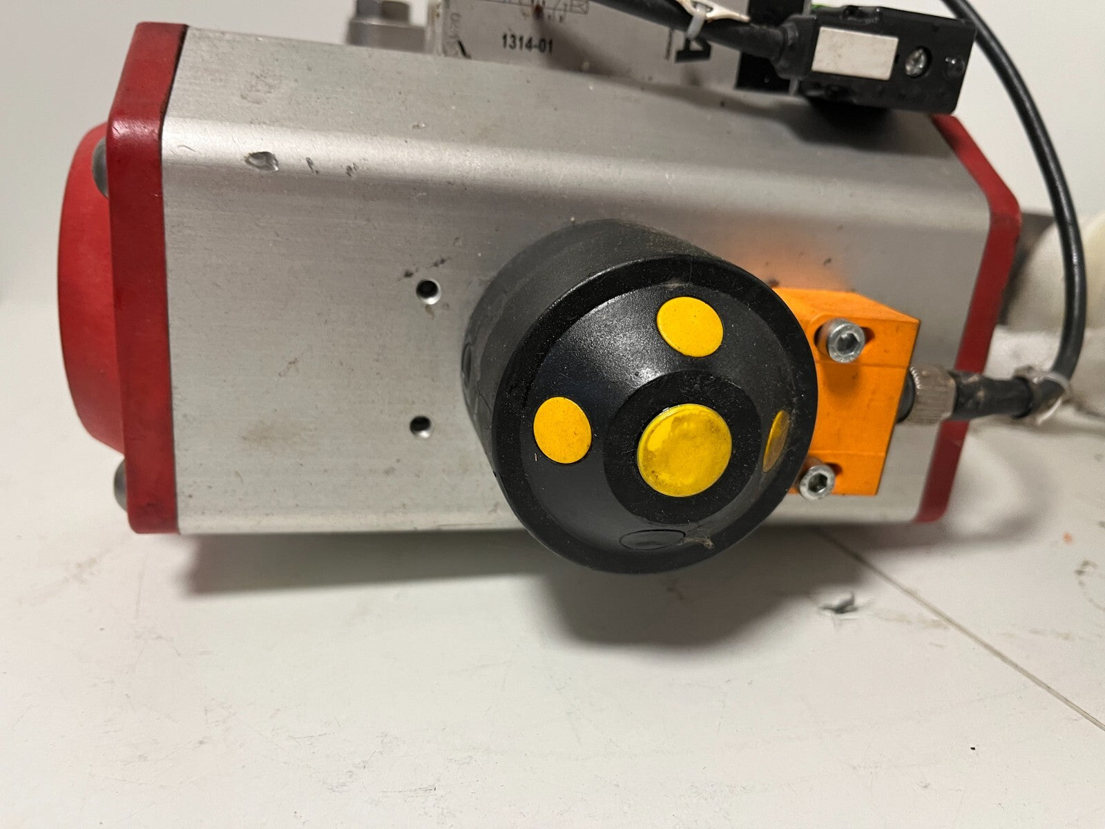 END-Armaturen ZD311567 DN50 Ball Valve Pneumatic Actuator Airtec Solenoid Used