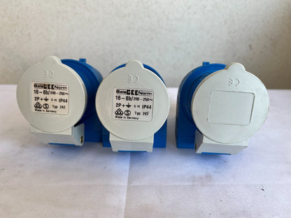 Bals CEE Norm Typ 242 16A 200-250V IP44 2P+E Sockets New 3 Pcs Spare Units