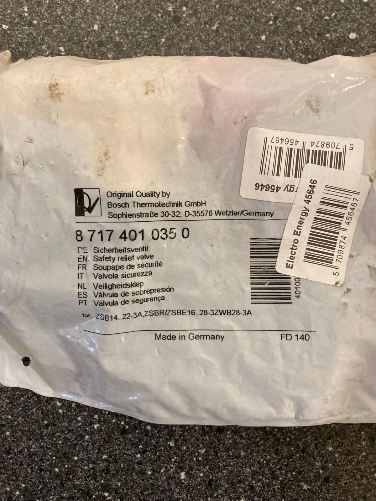 Bosch Safety Relief Valve PN:87174010350 - 3 Bar for Heating Appliances