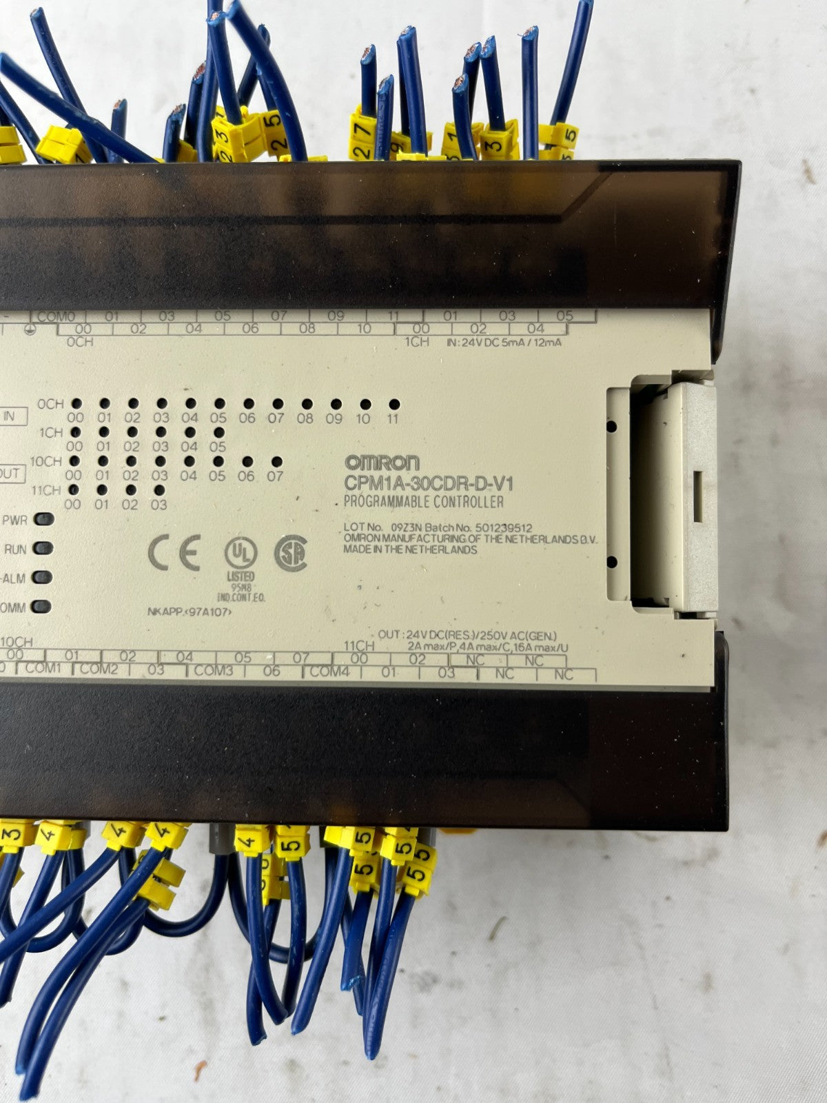 Omron CPM1A-30CDR-D-V1 PLC Controller 24VDC 30 I/O Relay Output Used Spare Unit