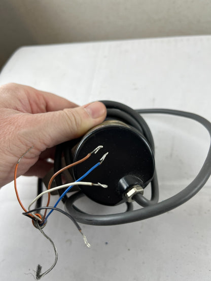Omron E6C2-CWZ5B Rotary Encoder 1000 P/R 12–24 VDC Incremental Used Spare