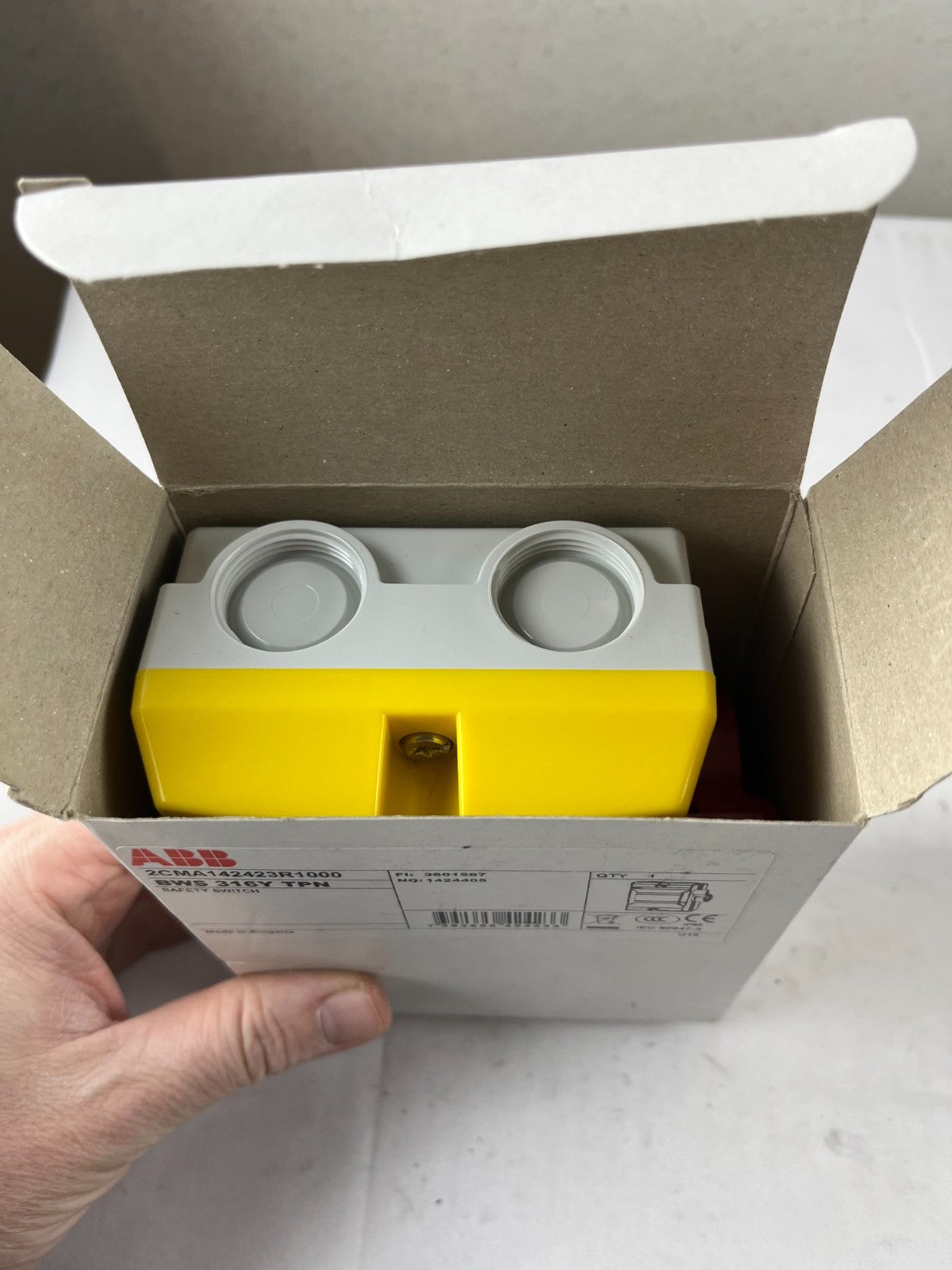 ABB BWS 316Y TPN Enclosed Safety Switch 3-Pole 16A 415V IP65 New in Box
