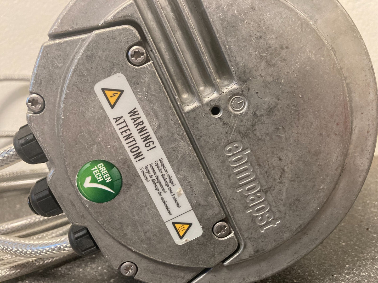 ebm-papst M3G084-FA33-82 AC Motor 230V 621W 3000RPM GreenTech HVAC Inverter Fan
