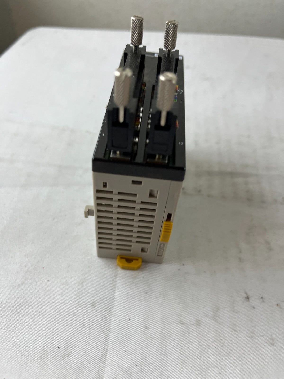 Omron CPM2C-24EDTC I/O Unit 16x 24V DC Inputs 8x Transistor Outputs Sink/Source