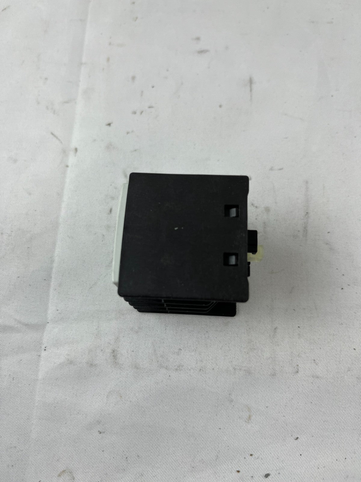 Siemens 3RH1911-1FA20 Auxiliary Contact Block 2NO 220V AC Used Spare Part