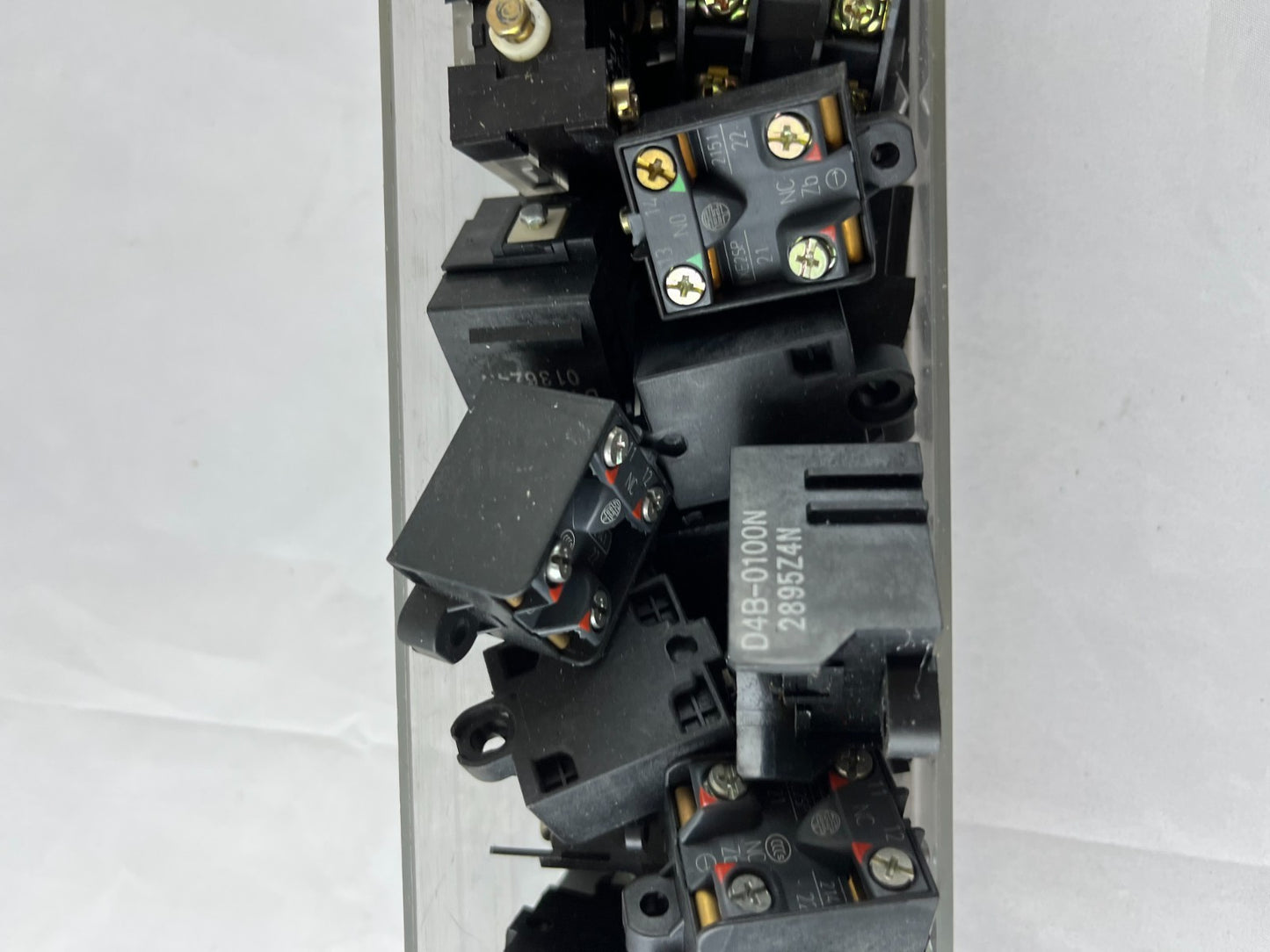 Omron D4B-0A00N Limit Switch Bundle Mechanical 1NO/1NC Used Lot, Used Spares