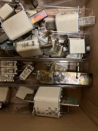 Siemens NH Fuse Lot Mixed Amperage 63A–200A Industrial Used/New Bulk Spare Units
