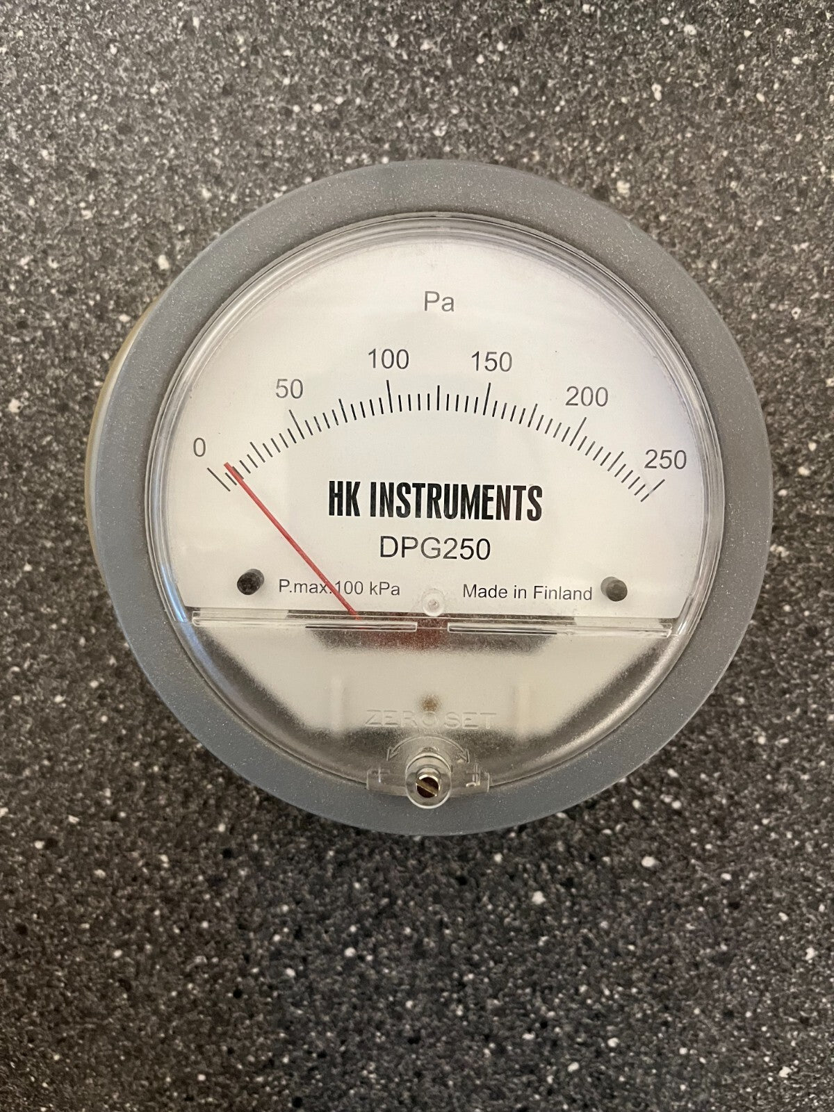 HK Instruments DPG250 Differential Pressure Gauge 0-250 Pa - New, Never Used