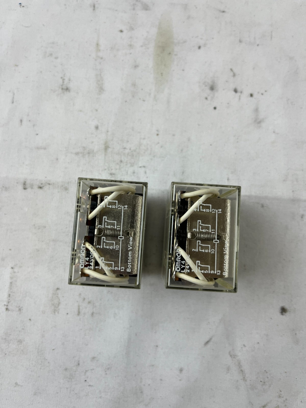 Omron LY4 24VDC General Purpose Relay 4PDT Plug-In New Lot 2pcs Unused Spares