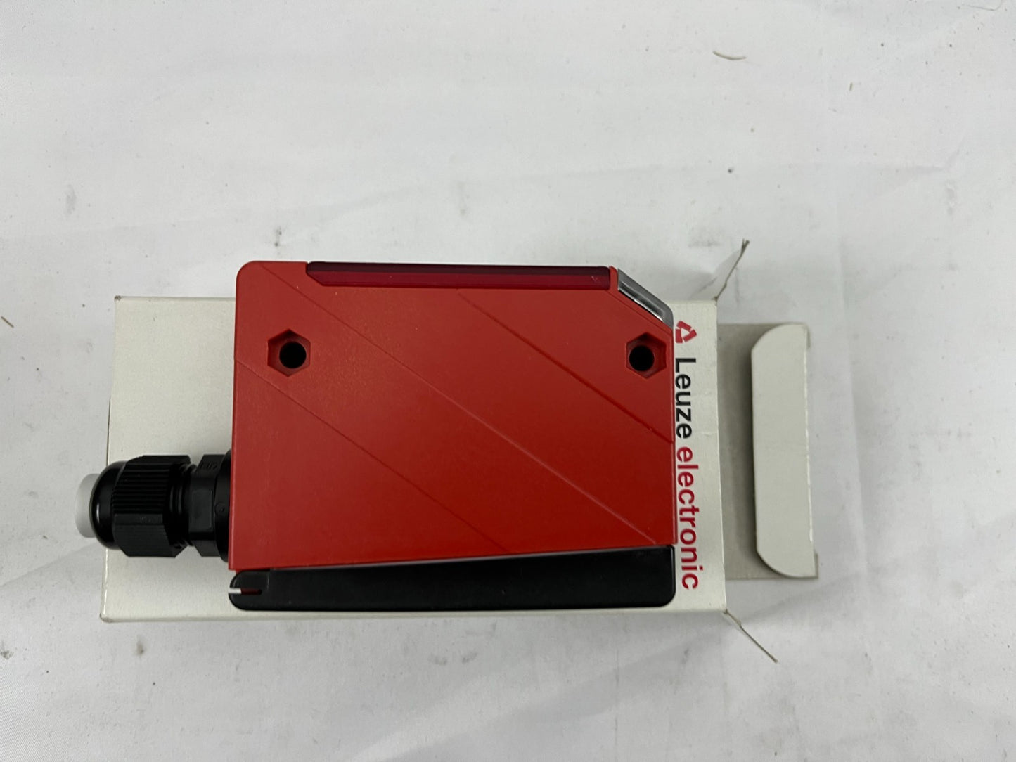 Leuze PRK 98/KR-3428-25 Retro-Reflective Photoelectric Sensor 20–230V AC/DC, New