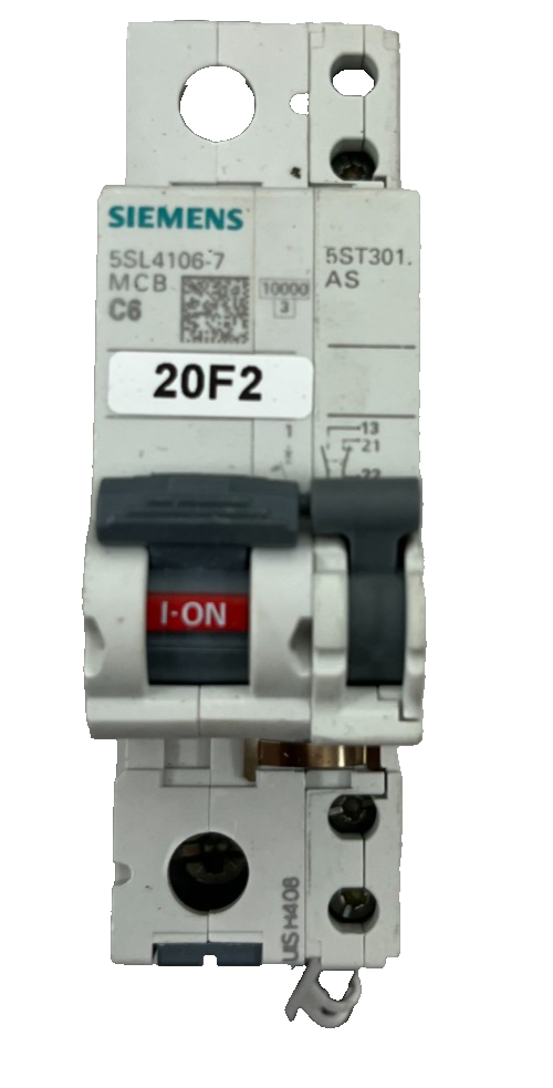 Siemens 5SL4106-7 MCB C6 230/400V + 5ST3010 Auxiliary Circuit Switch, 6A Used