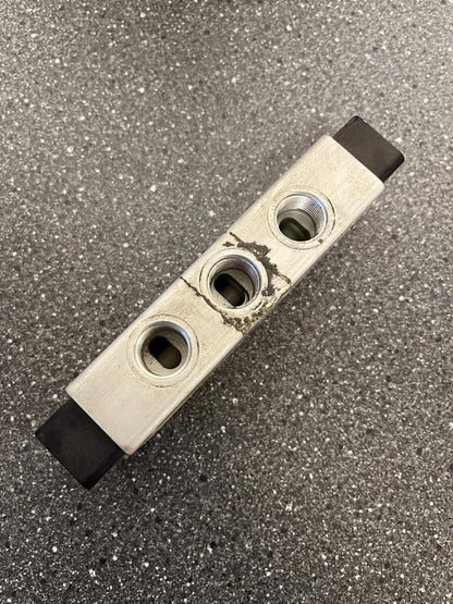 Norgren Pneumatic Solenoid Valve V63D5DDA-XA020 16 Bar - Used