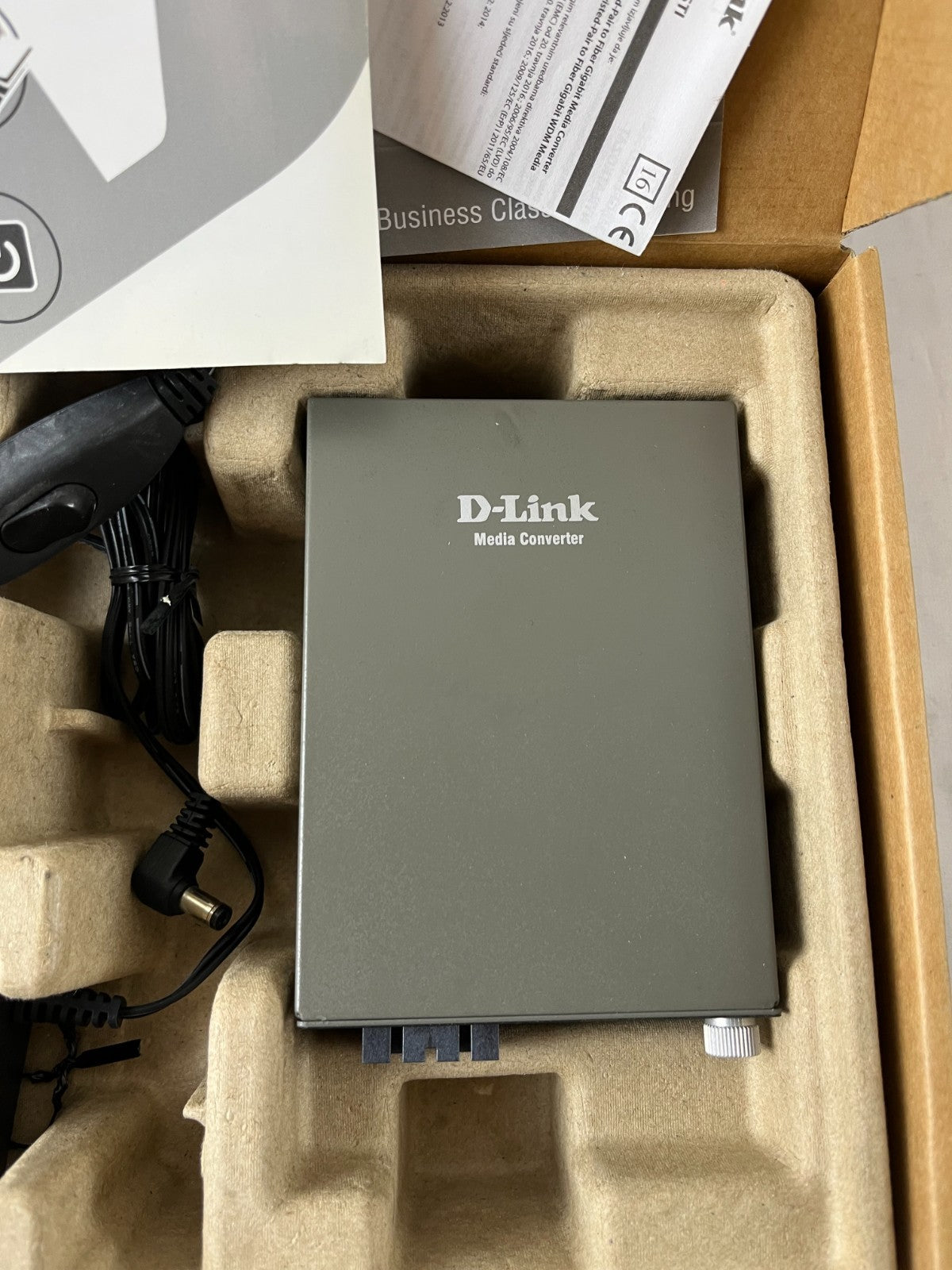 D-Link DMC-300SC 10/100Base-TX to 100Base-FX SC Multimode Media Converter New