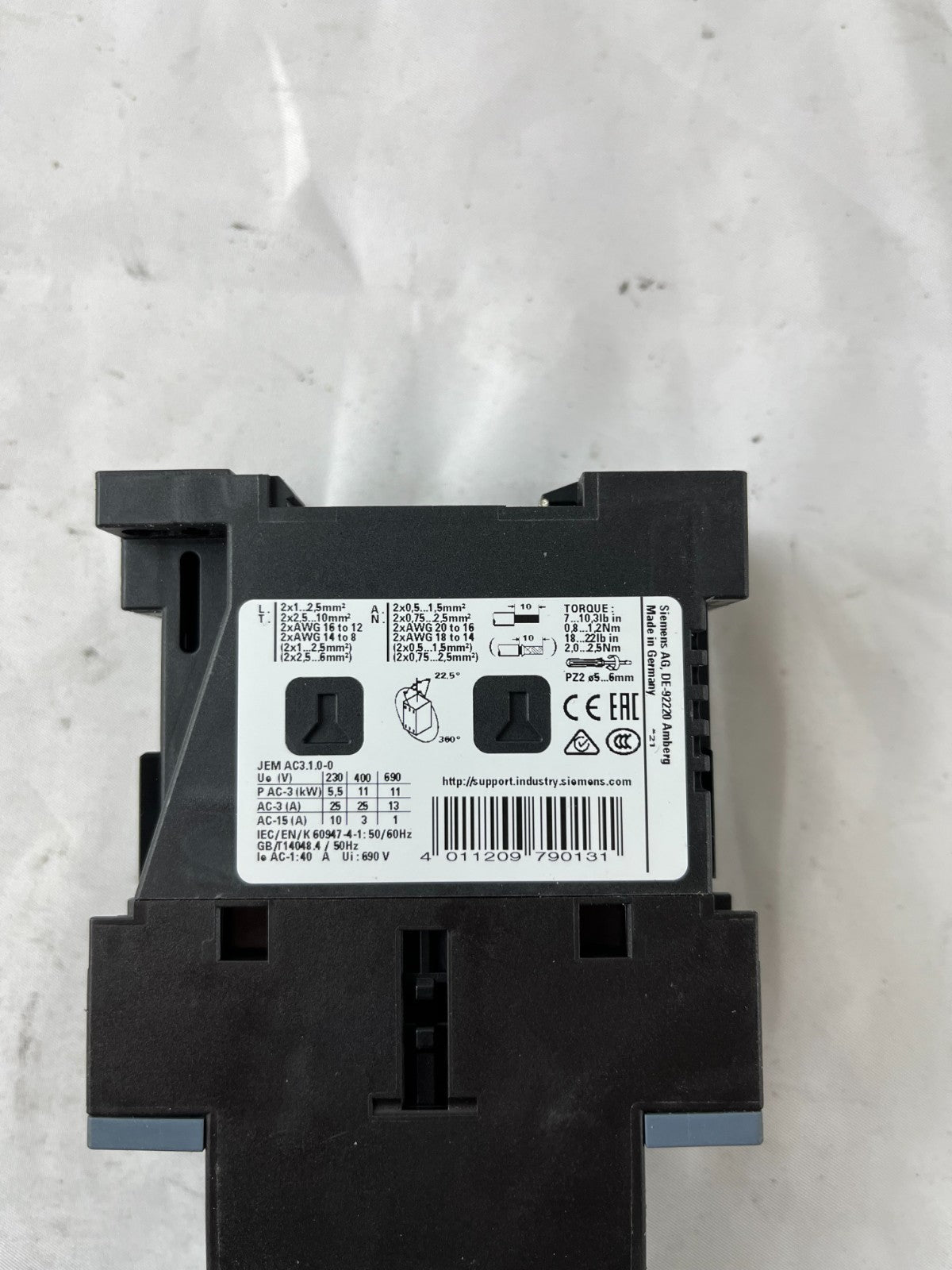 Siemens 3RT2026 Contactor 3P 25A 24V DC w/ 3RH2911 Aux Block Used Spare Unit