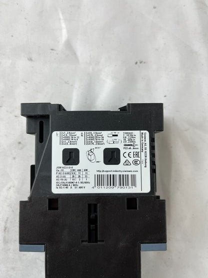 Siemens 3RT2026 Contactor 3P 25A 24V DC w/ 3RH2911 Aux Block Used Spare Unit