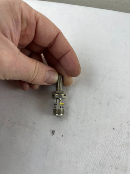Omron E2EG-X1R5B2-M1 Inductive Proximity Sensor M18 10-30VDC Used Spare