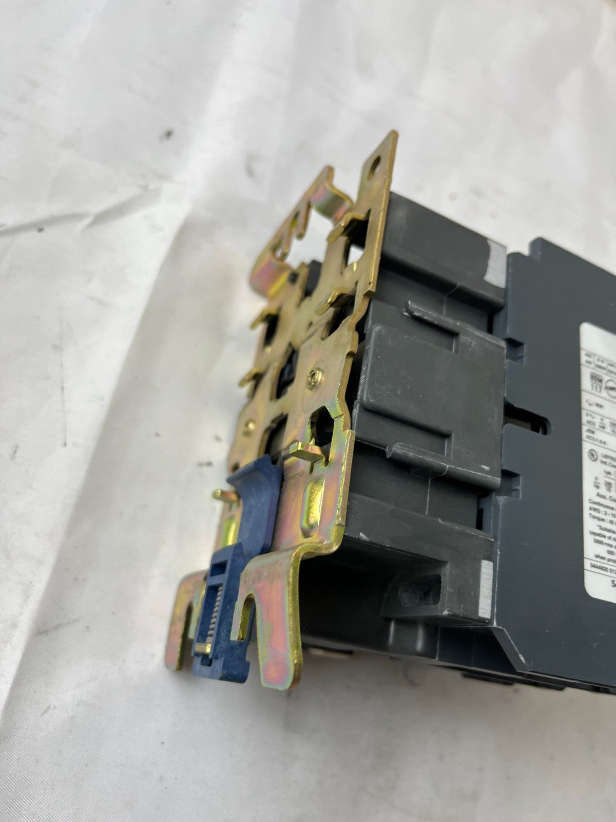 Telemecanique LC1 D65 Contactor 80A 1000V 3P w/ LA1 DN11 Aux Block Used Spare