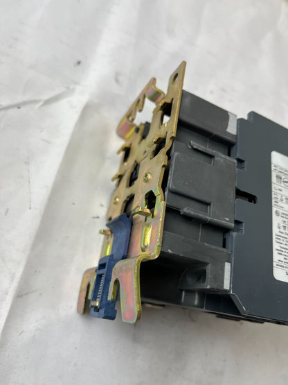 Telemecanique LC1 D65 Contactor 80A 1000V 3P w/ LA1 DN11 Aux Block Used Spare