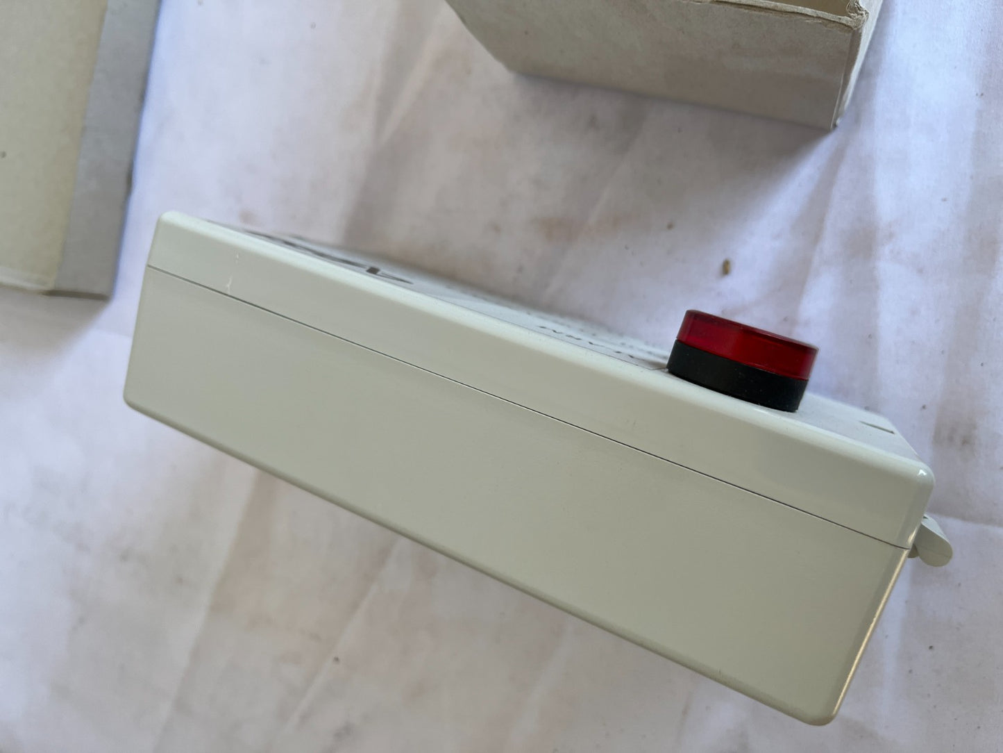 DISA NFUA 2 Ventilation Alarm Panel 3 Red Lamps New Spare Unit Danish
