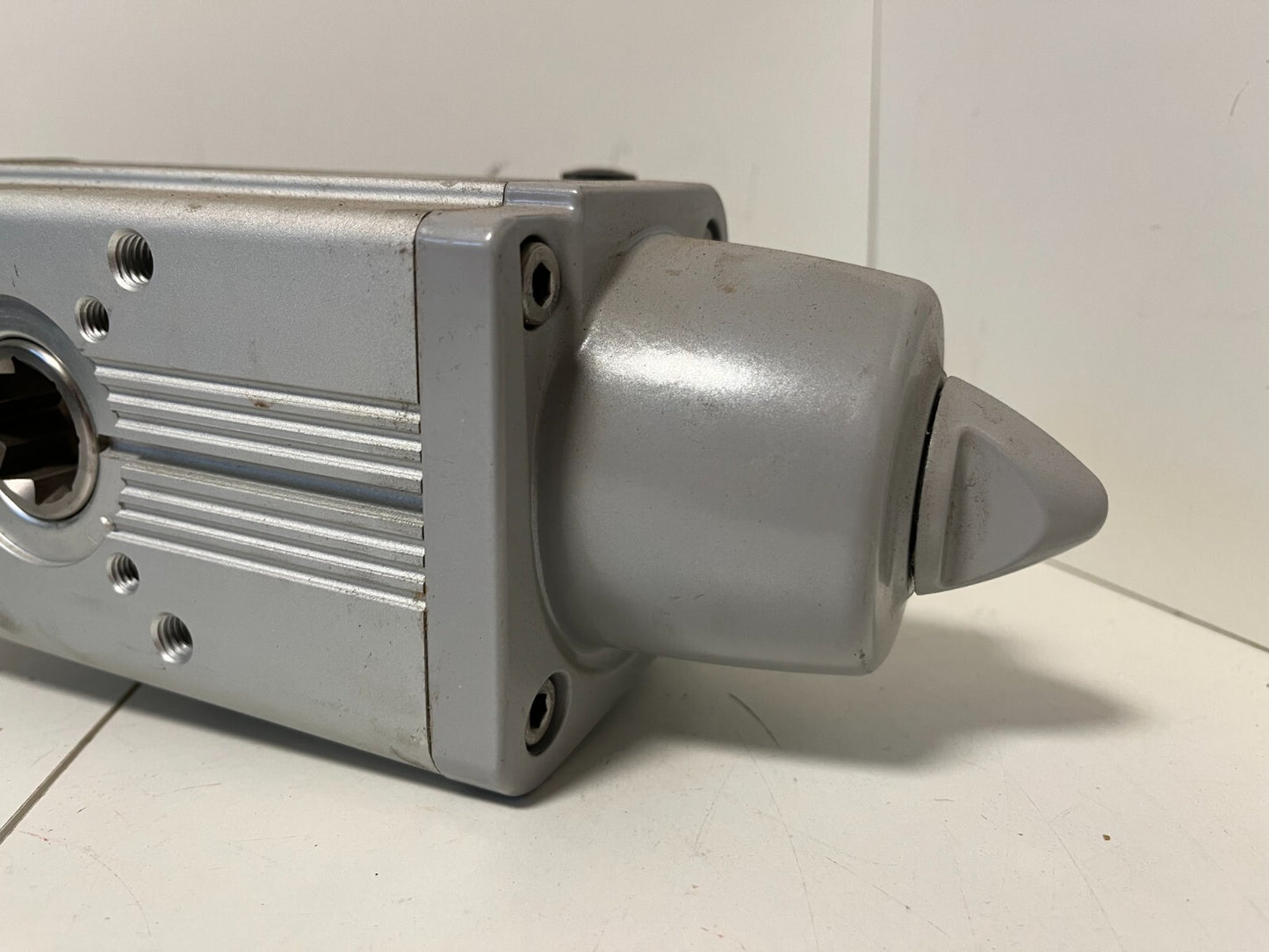 Festo VZBA-2"VW-63-T-22-F0507-V4V4T-P590-R-90-4-C + SRCC-C-63-YR90-MW Positioner