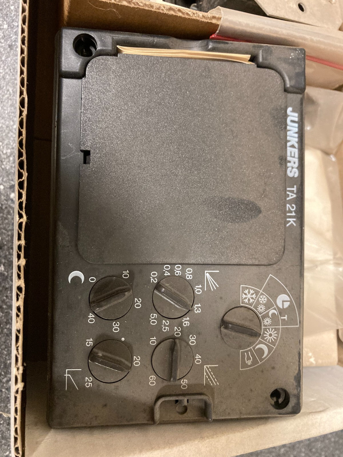 Junkers Bosch TA 21K Gas Boiler Temperature Controller NOS PN: 7744901019