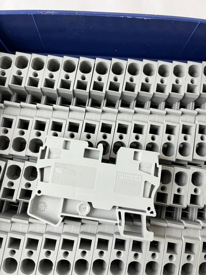 Phoenix Contact Terminal Blocks ST10 DIN Rail Feed Through Lot Used Good Units