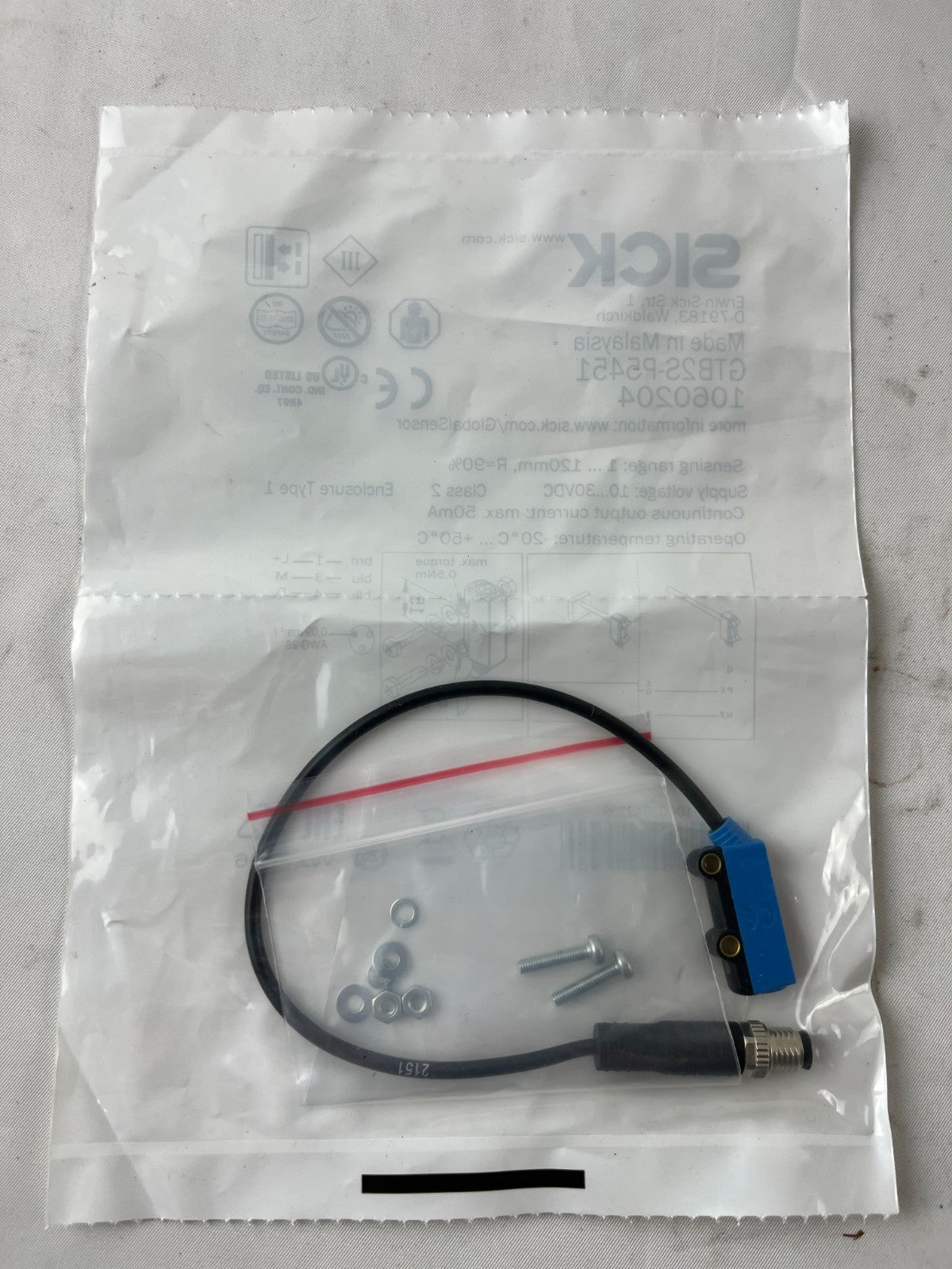 SICK GTB2S-P5451 Photoelectric Sensor 1060204 10-30VDC New Spare Unit
