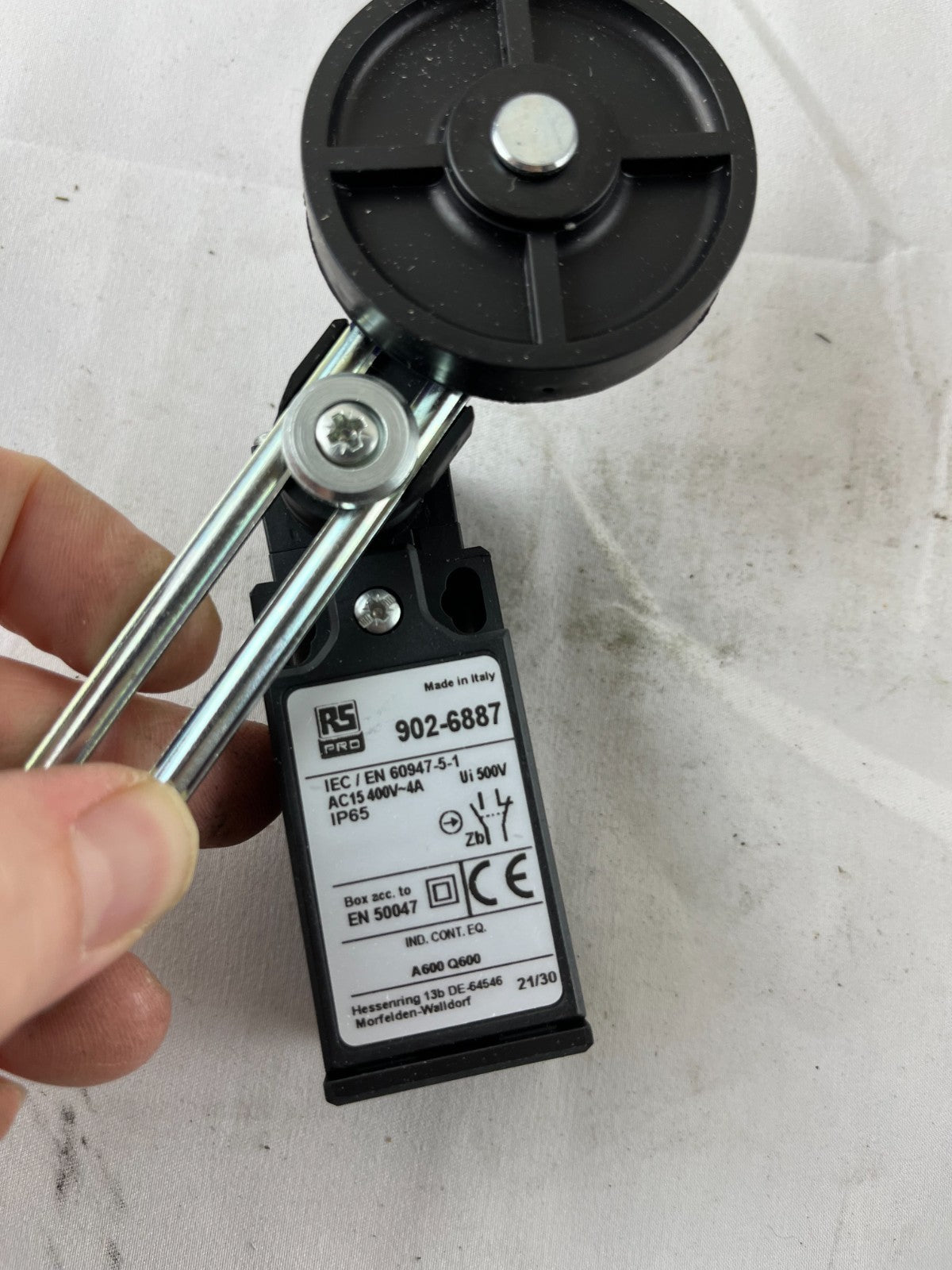 RS PRO 902-6887 Adjustable Roller Lever Limit Switch IP65 400V 10A Made Italy