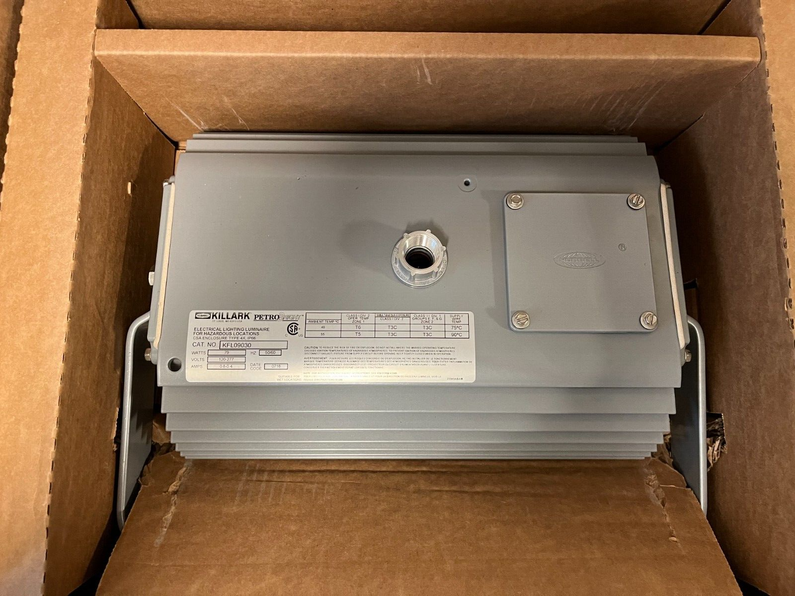 Killark PetroBright KFL09030 90W LED Hazardous Location Floodlight, 120-277V