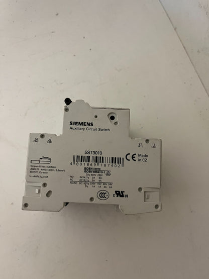 Siemens 5SL4325-7 C25 3-Pole MCB 25A 400V w/ 5ST3010 Aux Switch Used Spare Unit