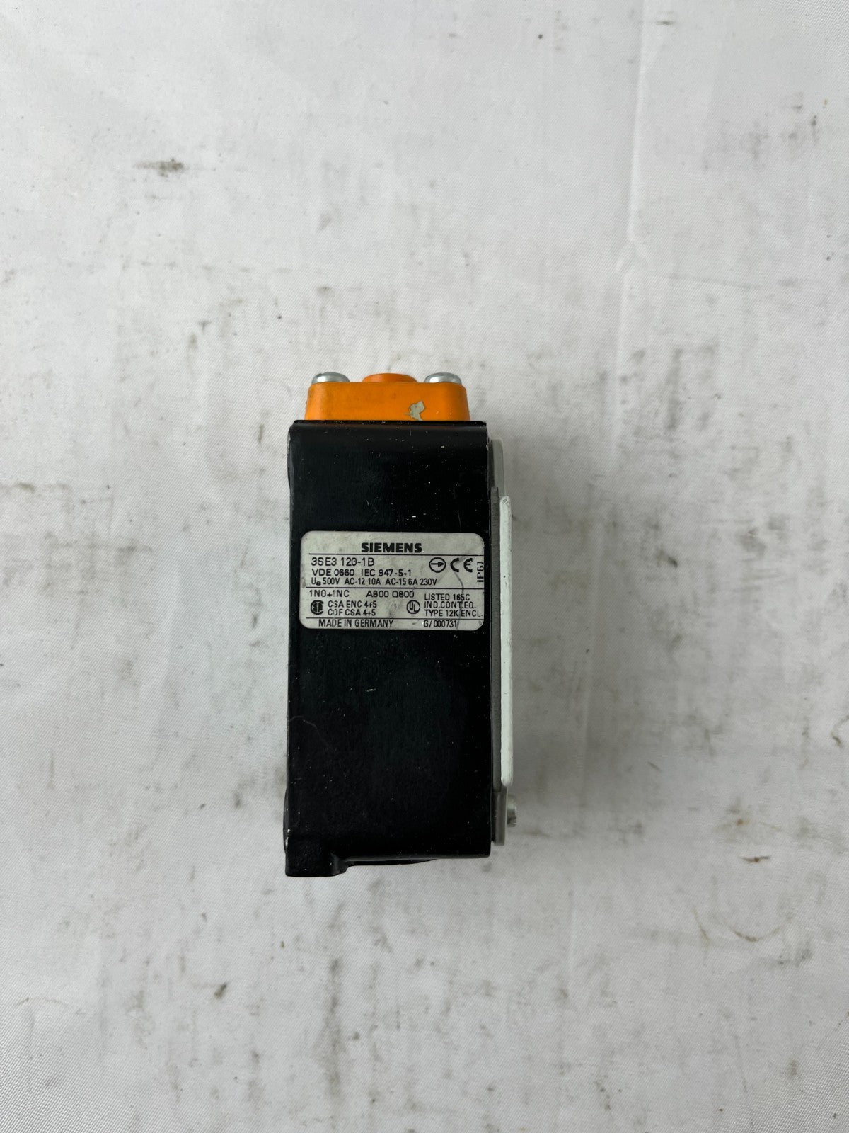 Siemens 3SE3 120-1B Limit Switch 1NO+1NC 10A 500V IP67 Industrial Used Spare