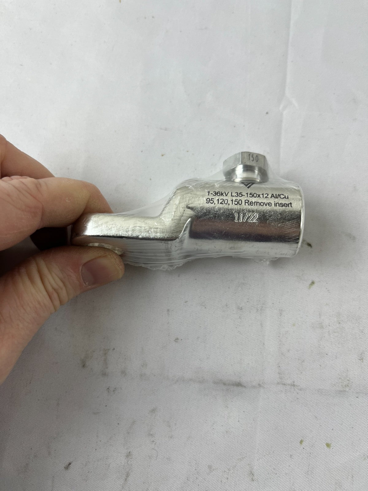V7 1–36kV Al/Cu Cable Lug L35 150x12 for 95–150mm² New Unused Spare Part