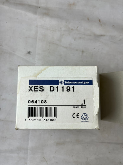 Telemecanique XES D1191 Limit Switch Contact Block 500V New in Box Spare