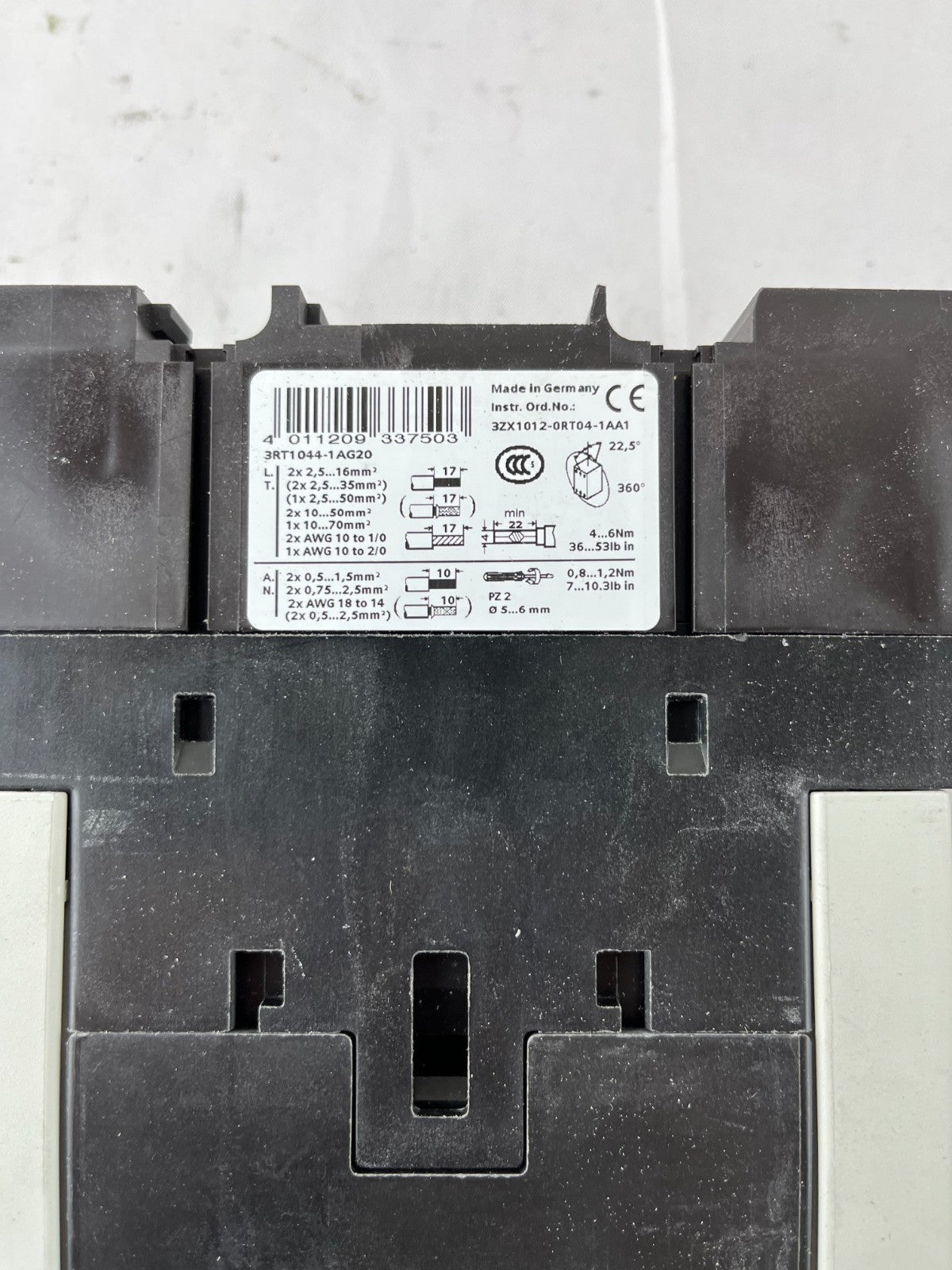 Siemens 3RT1044-1AG20 Sirius Power Contactor 3-Pole 65A AC-3 110V Coil Used