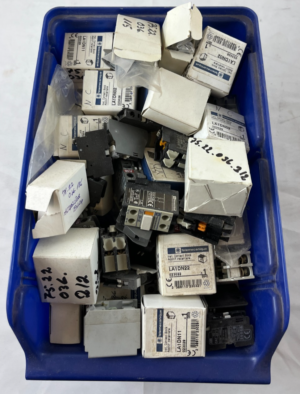 Telemecanique ABB Auxiliary Contact Blocks Mixed Lot LA1DN11 LA1DN02 CA5