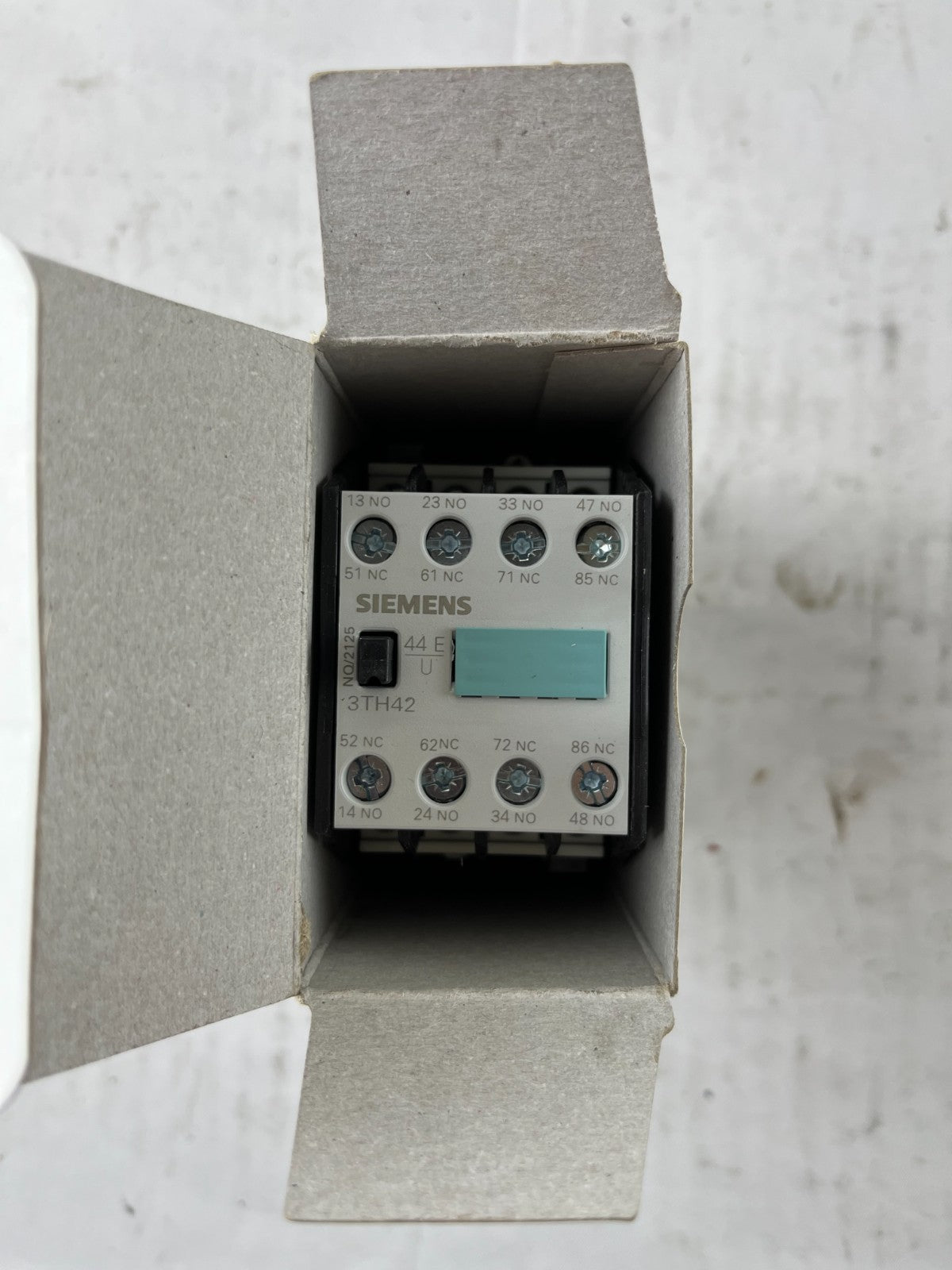 Siemens 3TH4293-0AP0 Contactor Relay 4NO/4NC 230VAC Coil New in Box