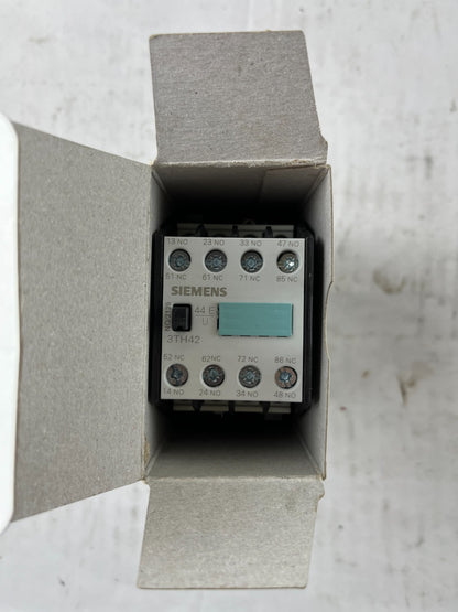 Siemens 3TH4293-0AP0 Contactor Relay 4NO/4NC 230VAC Coil New in Box