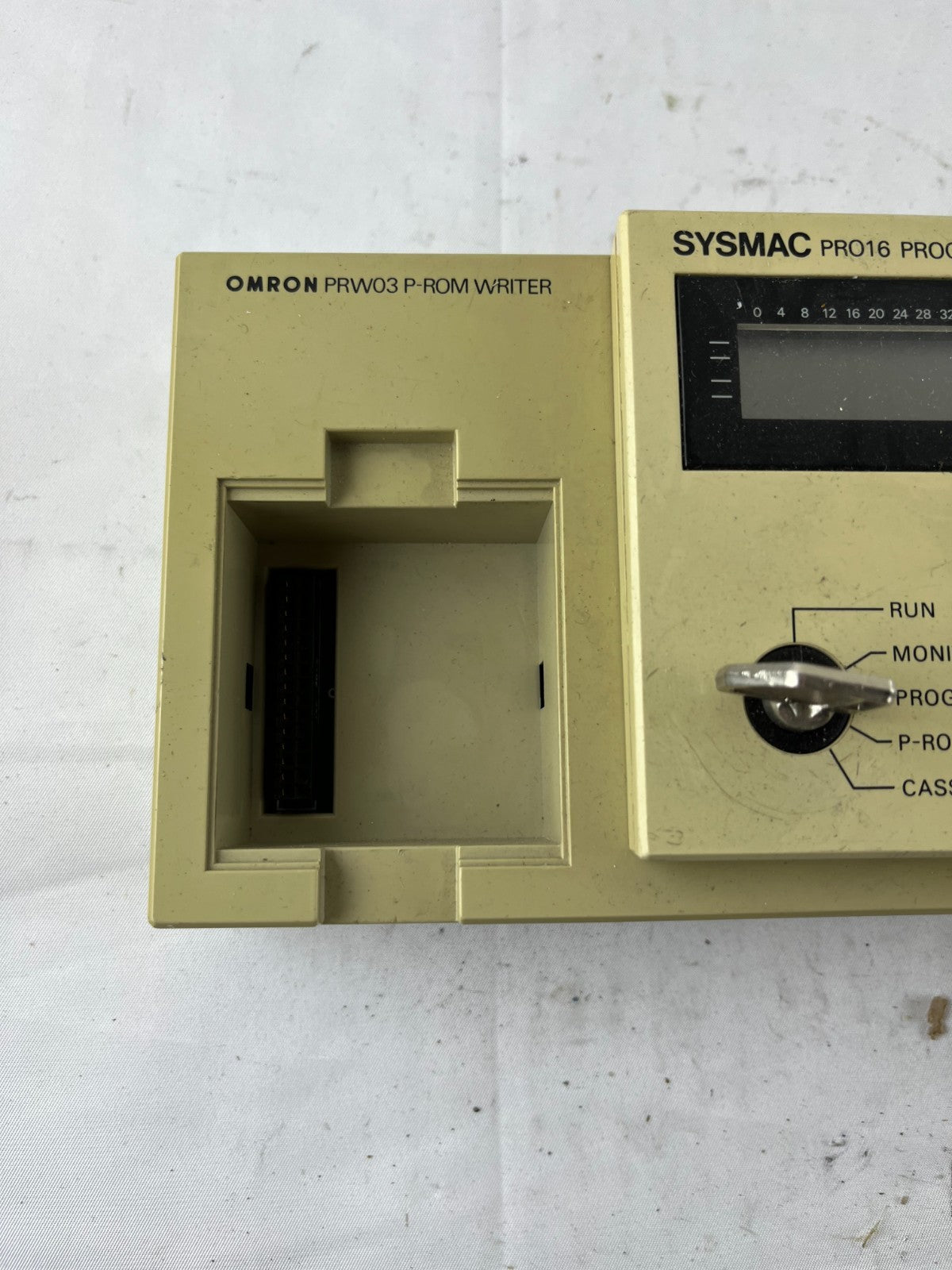 Omron SYSMAC PRO16 Programming Console + 3G2A3‑PRW03 P‑ROM Writer Used