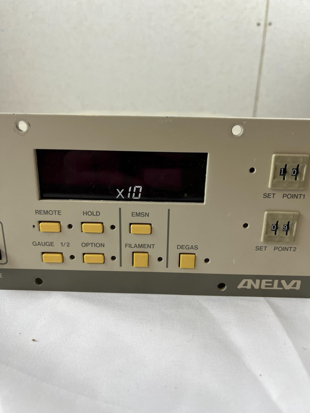 ANELVA MIG-831 Ionization Gauge Controller Vacuum Gauge Unit AC100V Used Spare