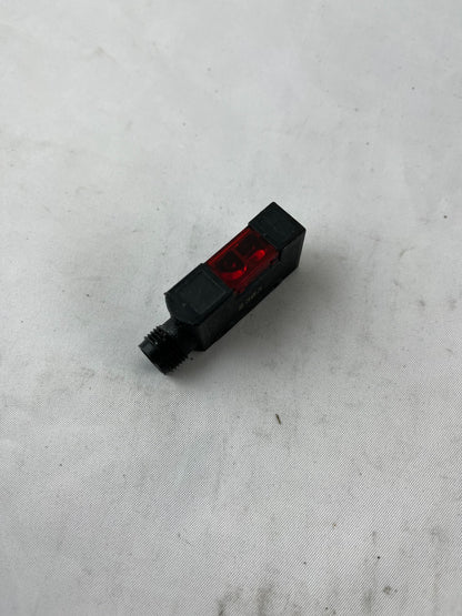 Omron E3S-AD66 Photoelectric Sensor 10-30VDC M12 Used Spare Unit