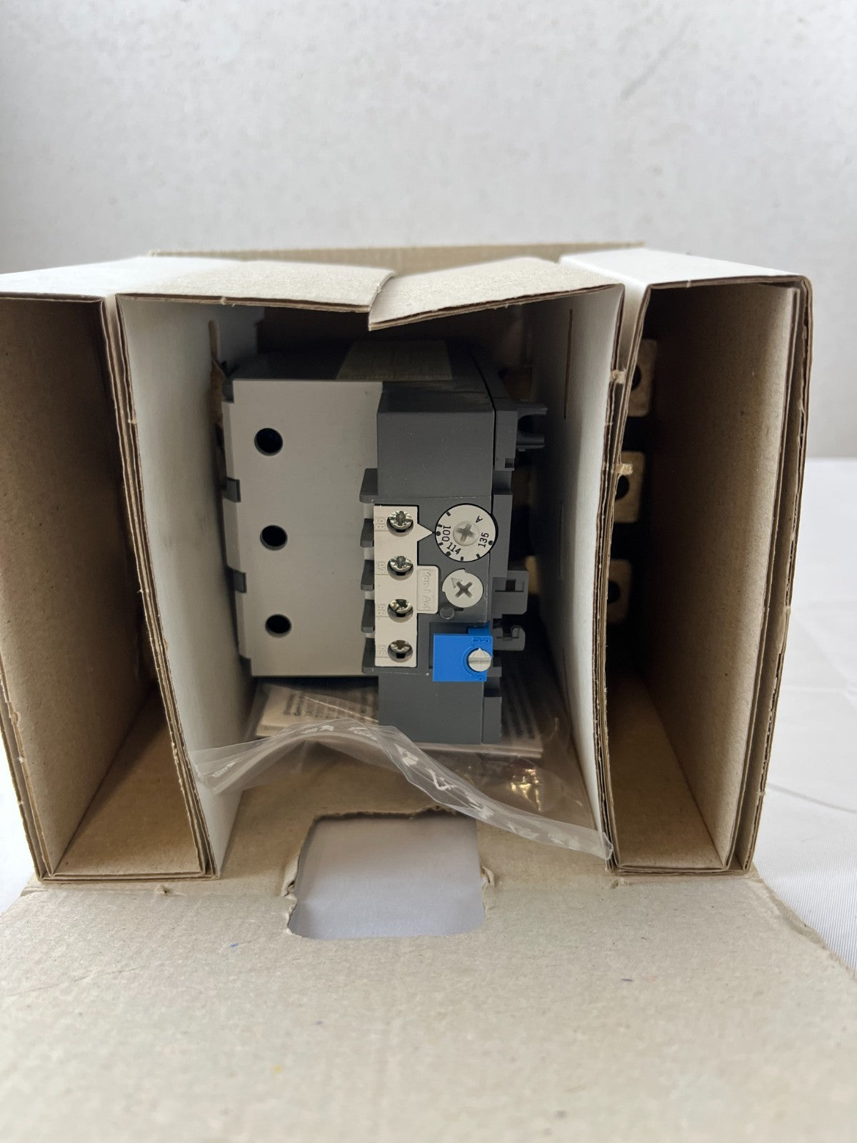 ABB TA200DU-135 Thermal Overload Relay 100–135 A Class 10A New Spare Part
