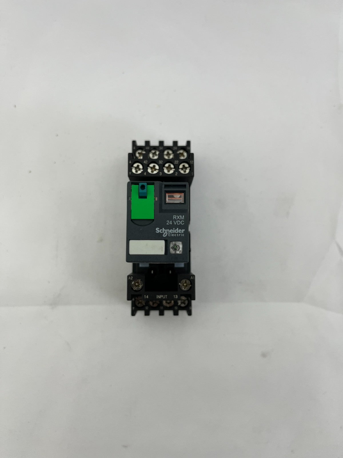 Schneider RXM4AB2B2BD 24VDC Plug-In Relay + RXZE2M114M DIN Rail Socket NEW