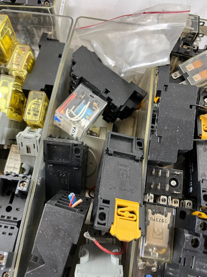 Mixed Industrial Relay Huge Lot Finder Schrack Omron Plug-In Relays Sockets Used
