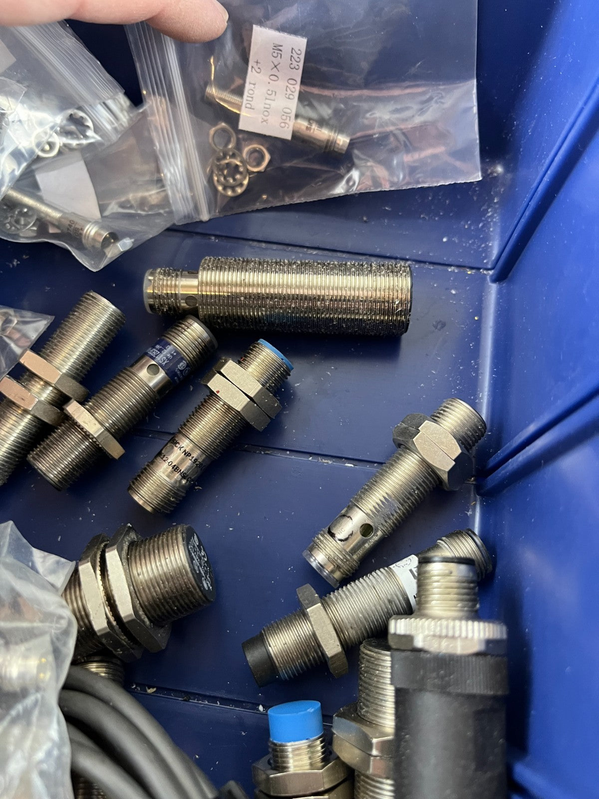 Mixed Proximity Sensor Lot 25pcs Telemecanique Schneider M18 M30 Used + New