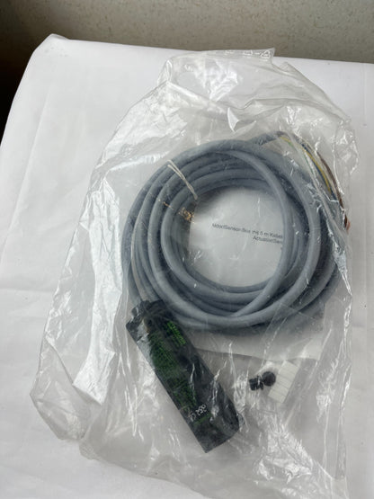 Murr Elektronik 3827240 Passive Distribution Box 4xM8 3-Pole 5m Cable MVH4S-RNA5