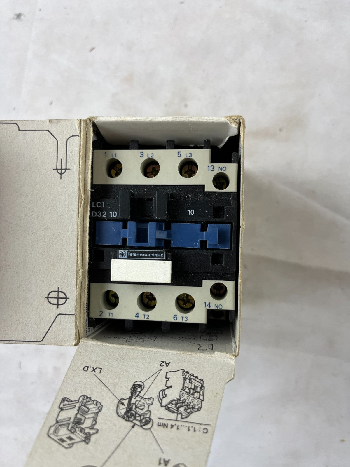 Telemecanique LC1D3210B7 Contactor 32A 15kW 3-Pole 24VAC Coil New In Box