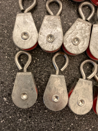 Lot of 25x Heavy Duty Small Pulleys - CE Marked, 60kg Capacity Each - Metal