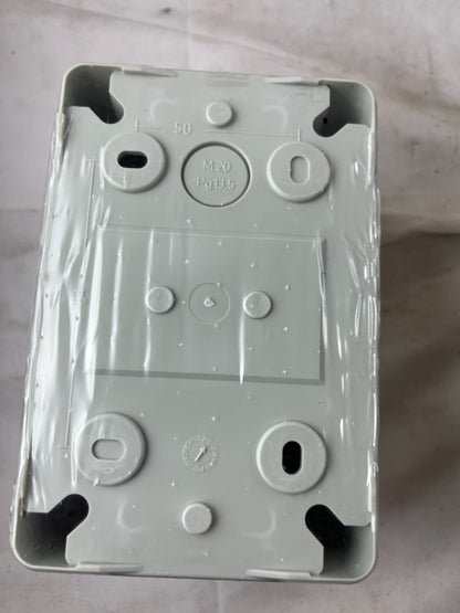 Spelsberg AKe 03-L 73560301 IP55 3 Module Enclosure 400V New in Box