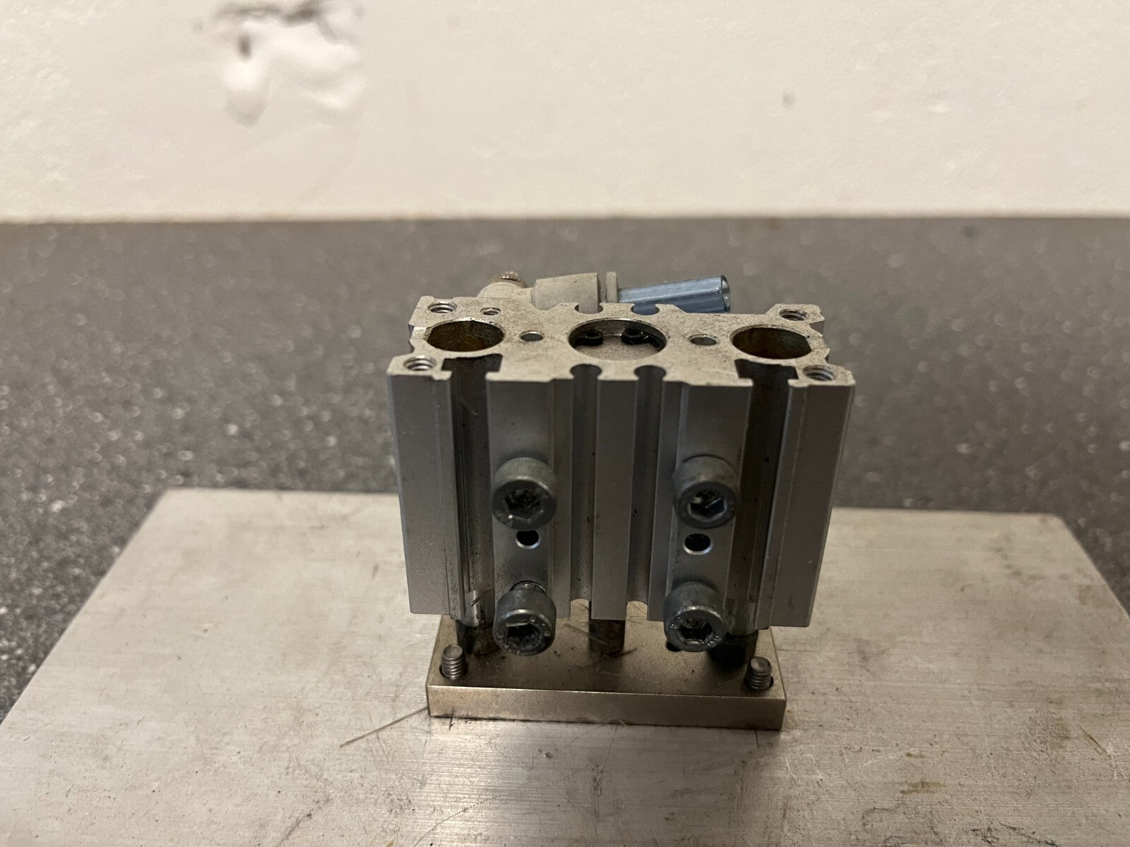 Pneumatic Gripper/Clamp with Mounting Base - Used, Fully Functional